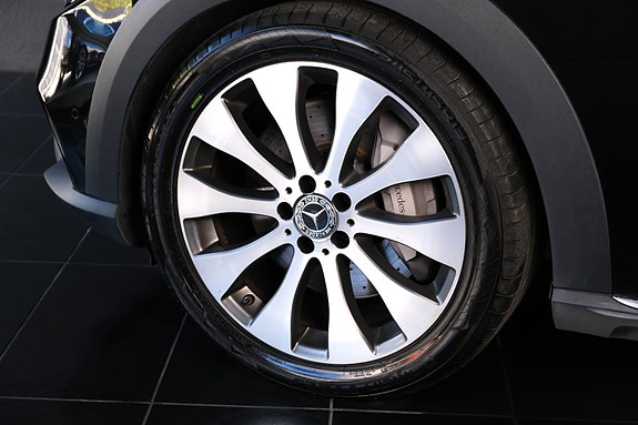 Mercedes-Benz E400 d 8 of 30