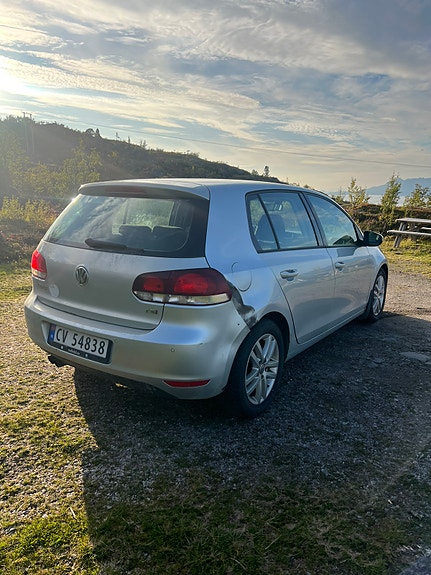 Volkswagen Golf VI 4 of 9