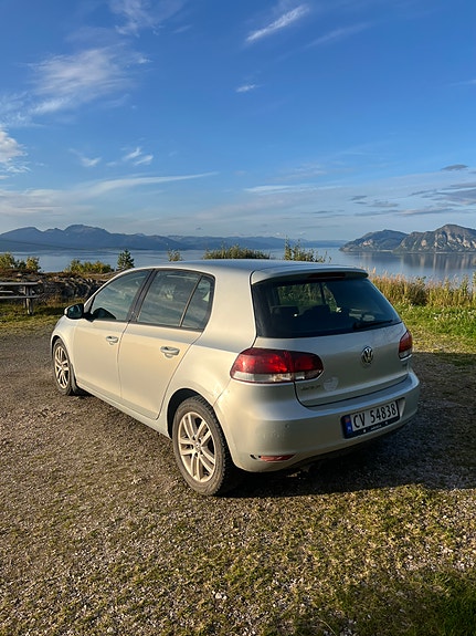 Volkswagen Golf VI 3 of 9