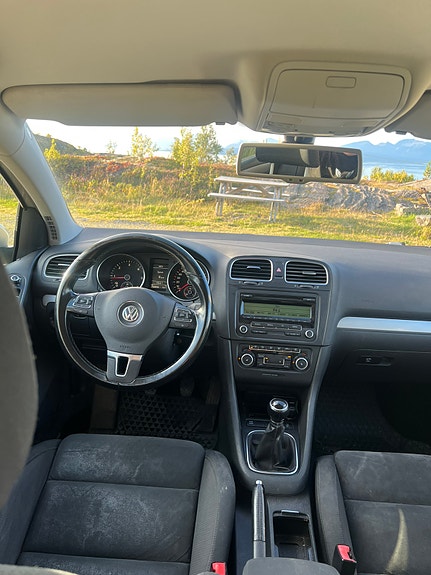Volkswagen Golf VI 5 of 9
