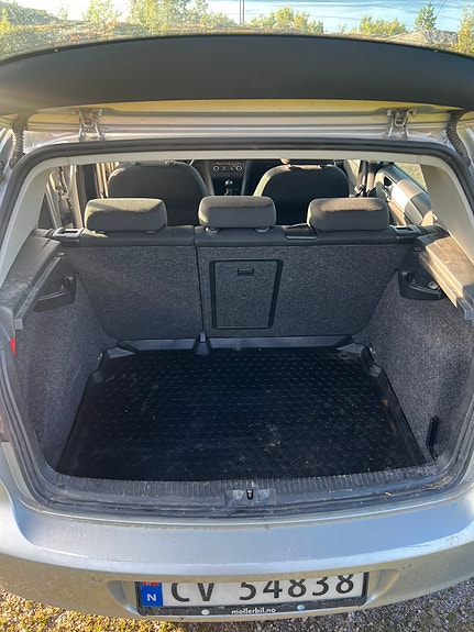 Volkswagen Golf VI 8 of 9