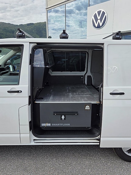 Volkswagen Transporter 8 of 13