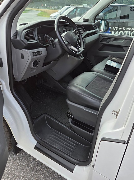 Volkswagen Transporter 9 of 13