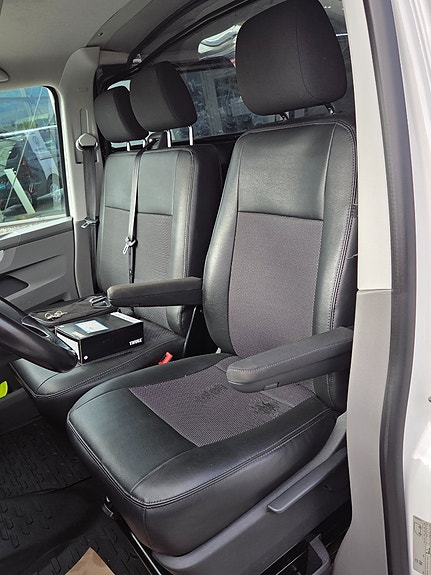 Volkswagen Transporter 10 of 13