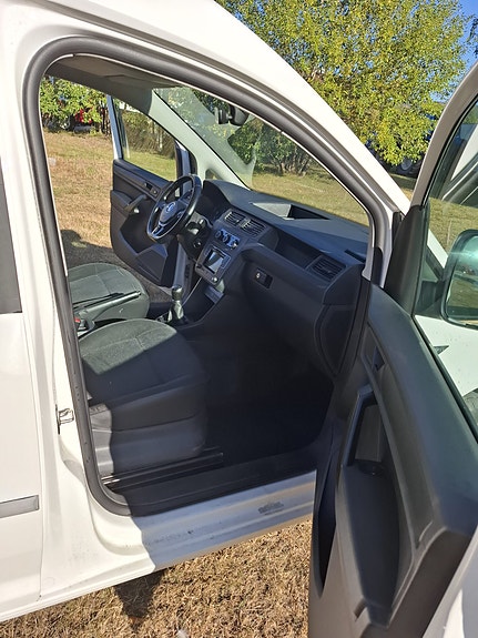 Volkswagen Caddy 7 of 20