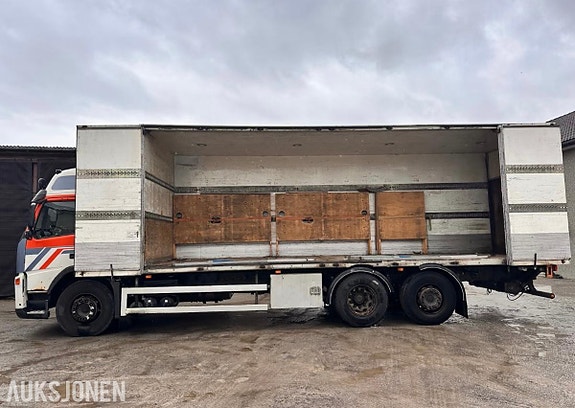 Volvo FM9 21 of 30