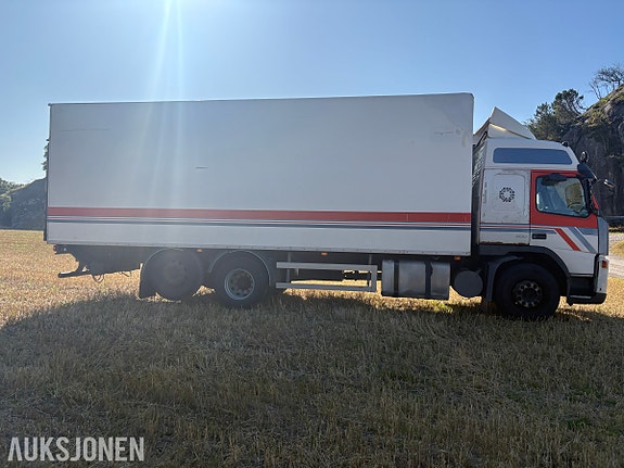 Volvo FM9 16 of 30