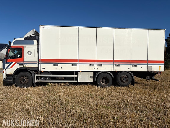 Volvo FM9 5 of 30