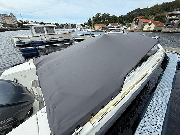Ibiza 811 Touring 2019 – Yamaha 300 hk – 106 timer – baugpropell 28 of 28