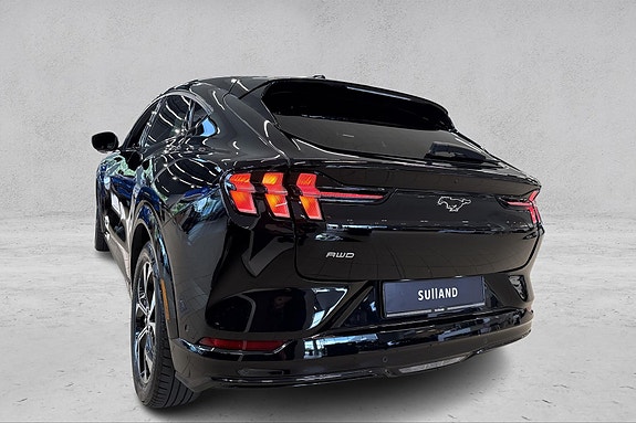 Ford Mustang Mach-E 3 of 26