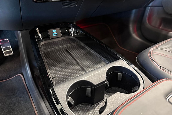 Ford Mustang Mach-E 17 of 26