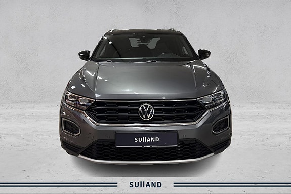 Volkswagen T-Roc 8 of 19