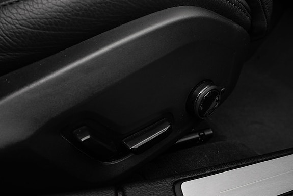 Volvo S60 19 of 25