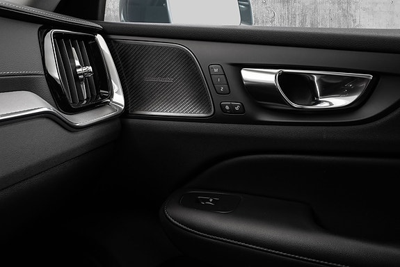Volvo S60 17 of 25