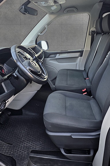 Volkswagen Transporter 15 of 27