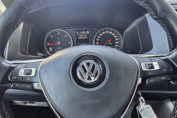 Volkswagen Transporter 18 of 27