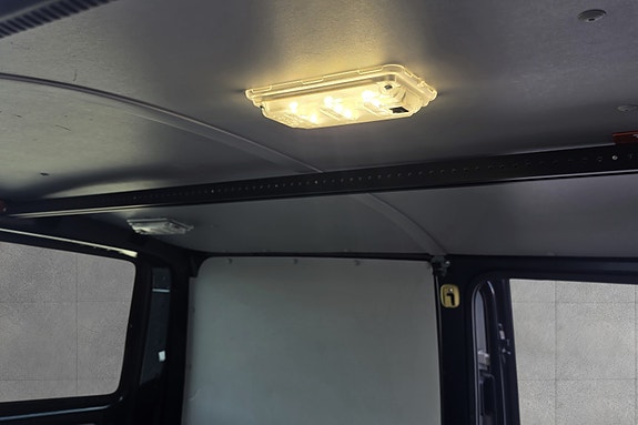 Volkswagen Transporter 13 of 27