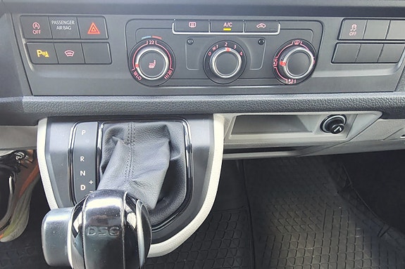 Volkswagen Transporter 20 of 27