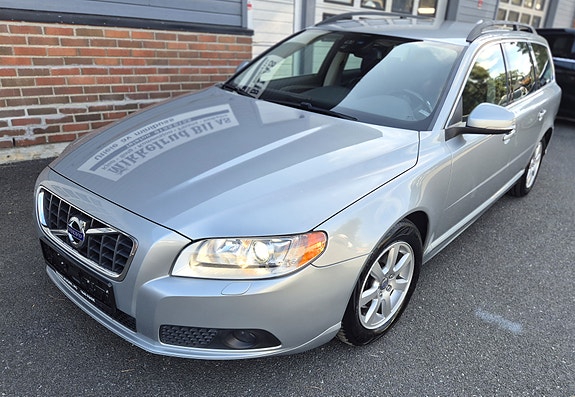 Volvo V70 4 of 21