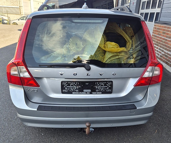 Volvo V70 9 of 21