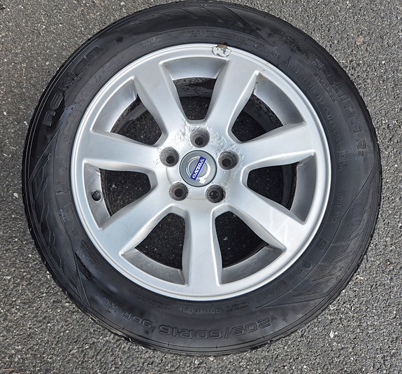 Volvo V70 10 of 21