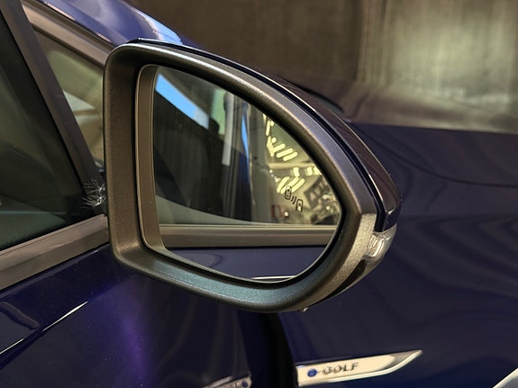 Volkswagen e-Golf VII 8 of 30