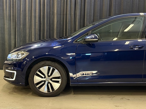 Volkswagen e-Golf VII 3 of 30