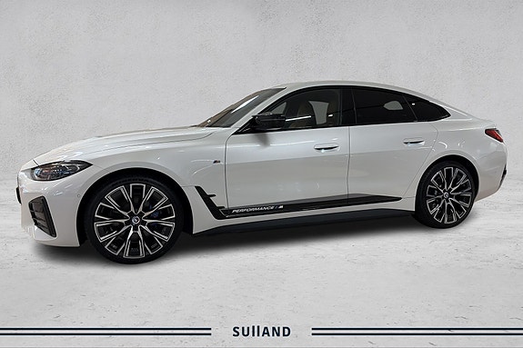 BMW i4 2 of 19