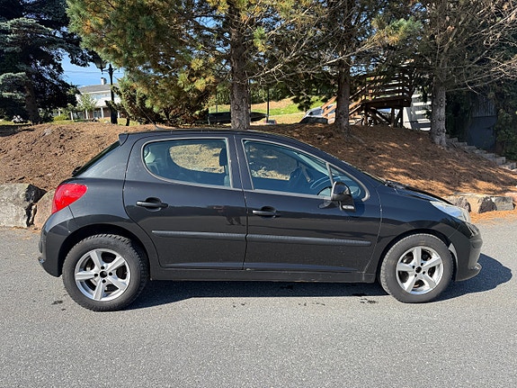Peugeot 207 7 of 16