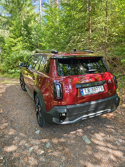 Renault 4 E-Tech 4 of 9