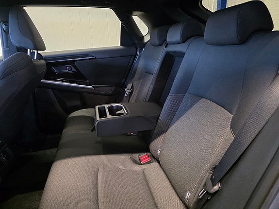 Subaru Solterra 13 of 30
