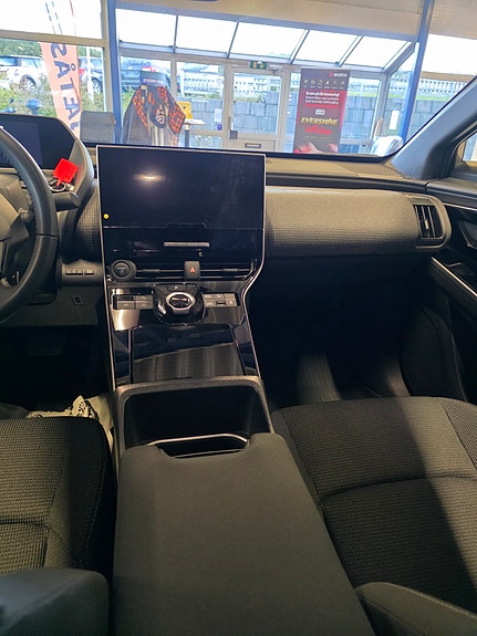Subaru Solterra 14 of 30