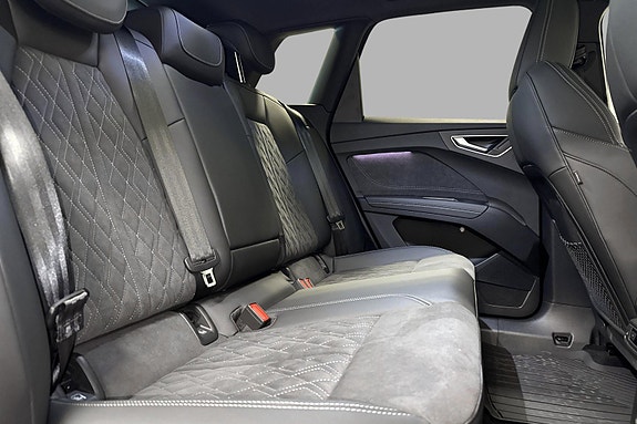 Audi Q4 e-tron 11 of 30