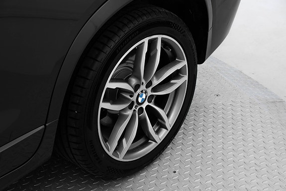 BMW X4 9 of 30