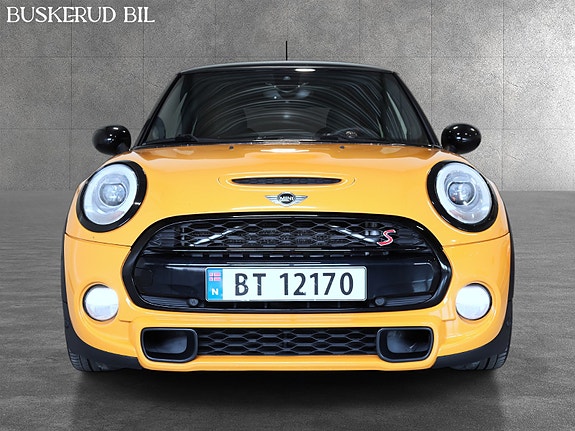 MINI Cooper S 9 of 27