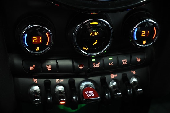 MINI Cooper S 22 of 27