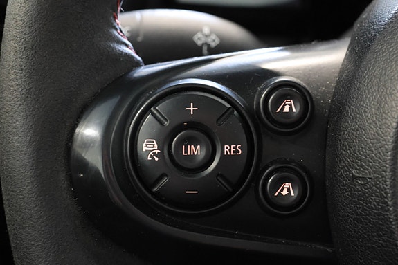 MINI Cooper S 15 of 27