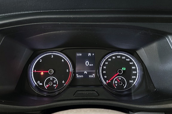 Volkswagen Transporter 17 of 30