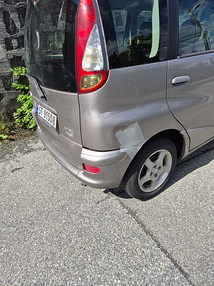 Toyota Yaris Verso 5 of 9