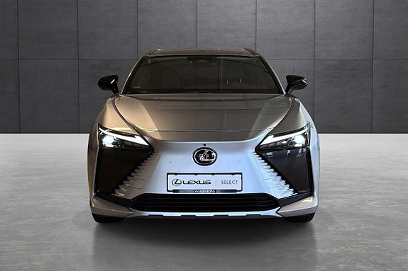 Lexus RZ450e 8 of 20