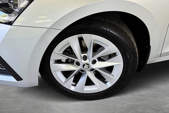 Skoda Octavia 8 of 30
