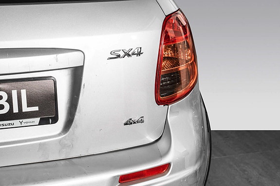 Suzuki SX4 9 of 29