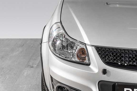 Suzuki SX4 4 of 29