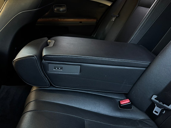 BMW 730d 24 of 26