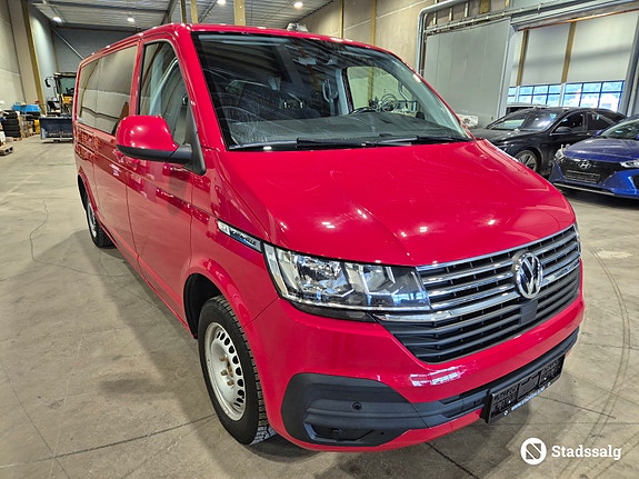 Volkswagen Kombi 3 of 10