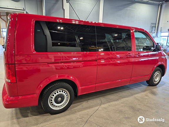 Volkswagen Kombi 4 of 10