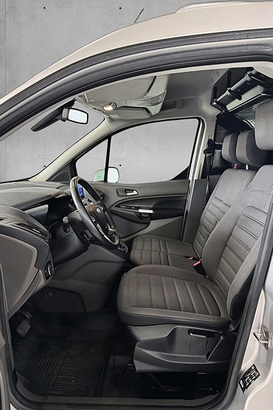 Ford Transit Connect 20 of 30