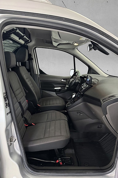 Ford Transit Connect 18 of 30
