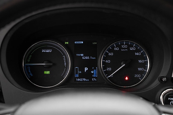 Mitsubishi Outlander 14 of 27