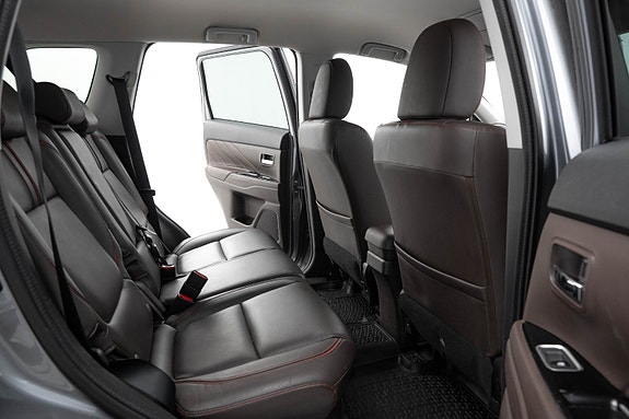 Mitsubishi Outlander 21 of 27
